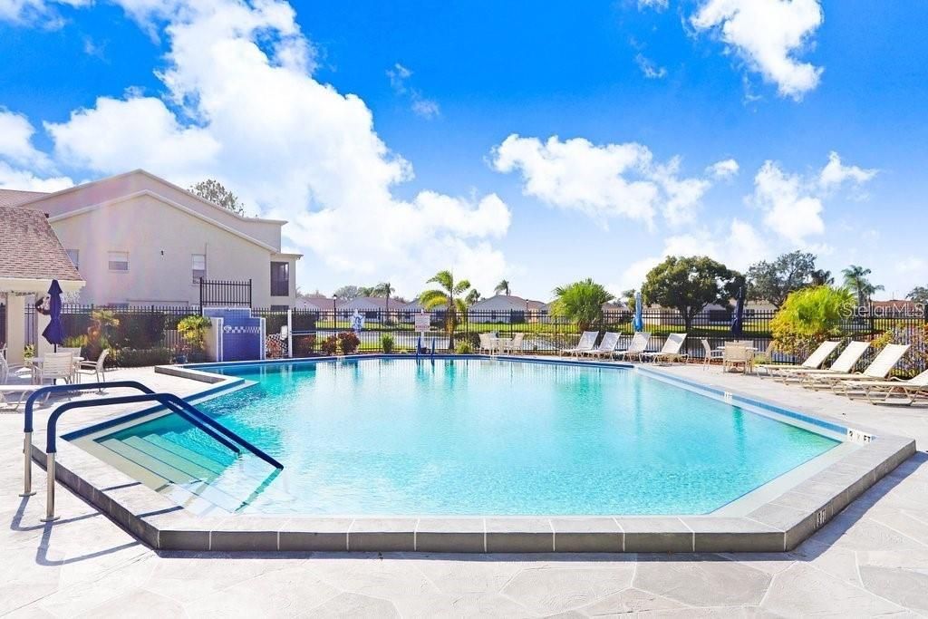 For Sale: $309,500 (2 beds, 2 baths, 1456 Square Feet)