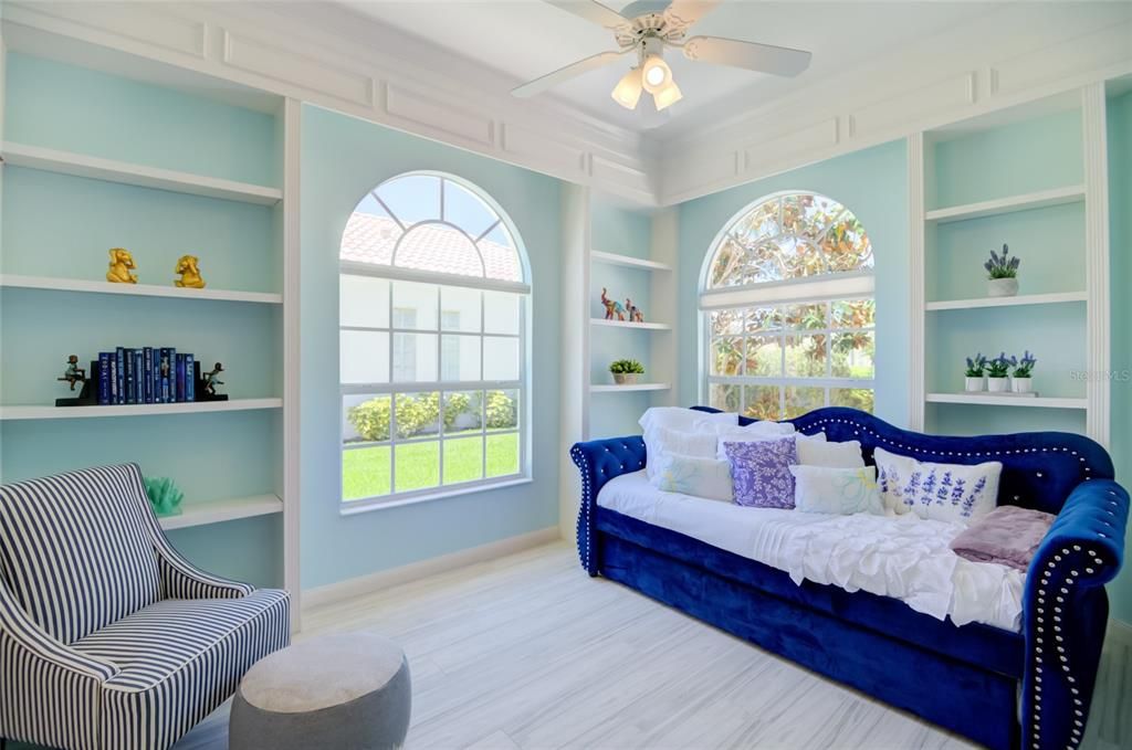 For Rent: $4,700 (3 beds, 2 baths, 2008 Square Feet)