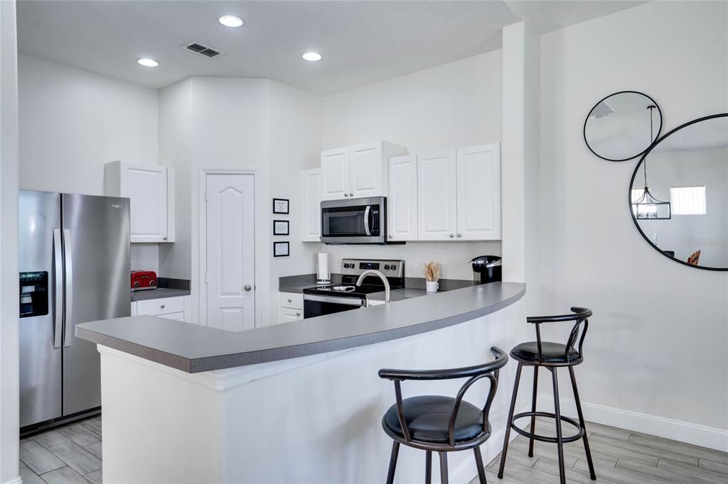 En Venta: $424,900 (4 camas, 3 baños, 1895 Pies cuadrados)