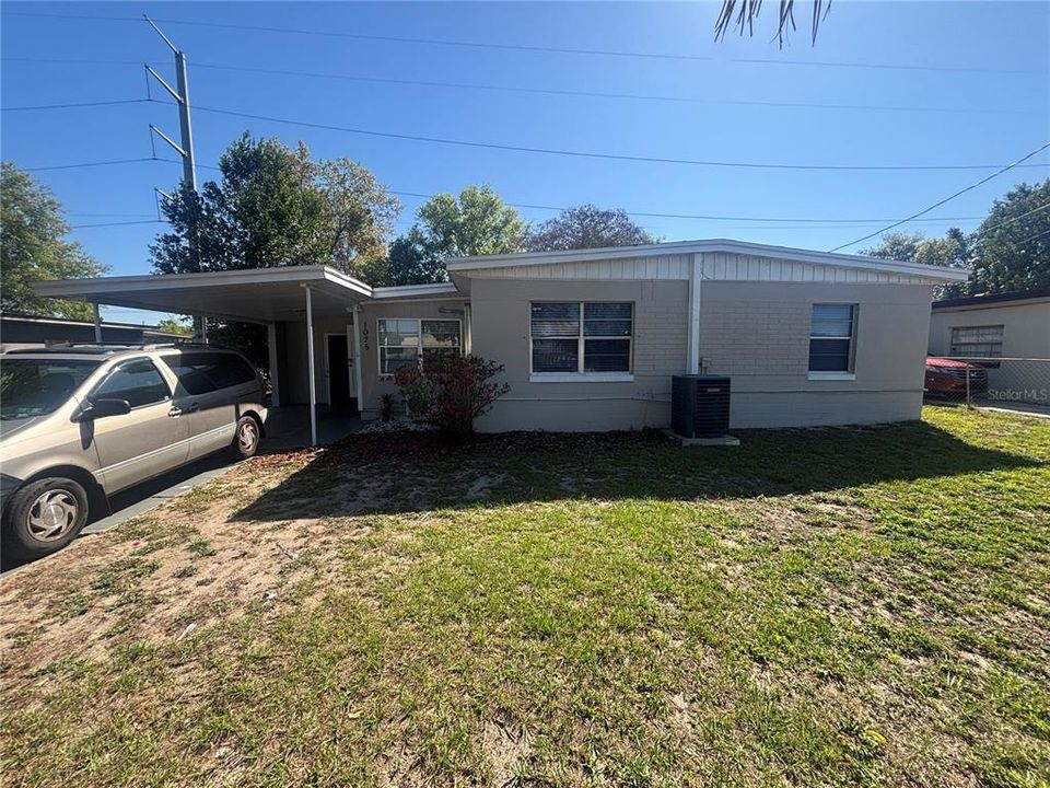 Recently Rented: $1,799 (3 beds, 2 baths, 1220 Square Feet)