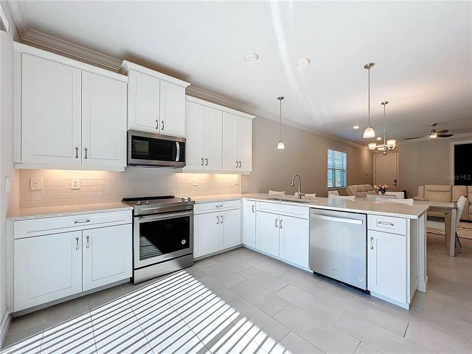 En Venta: $425,000 (2 camas, 2 baños, 1544 Pies cuadrados)