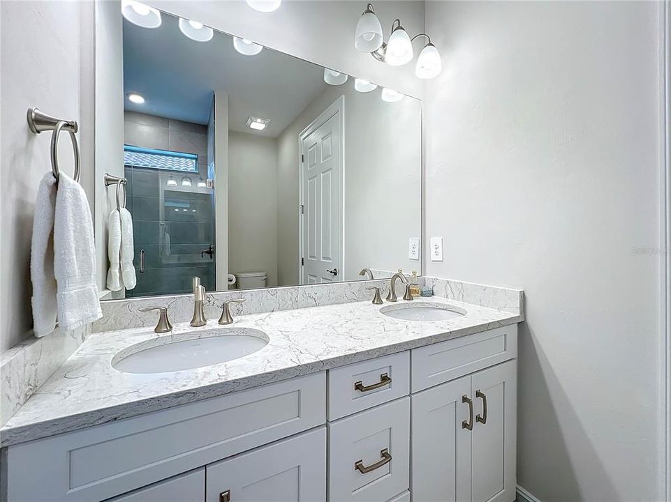 En Venta: $425,000 (2 camas, 2 baños, 1544 Pies cuadrados)