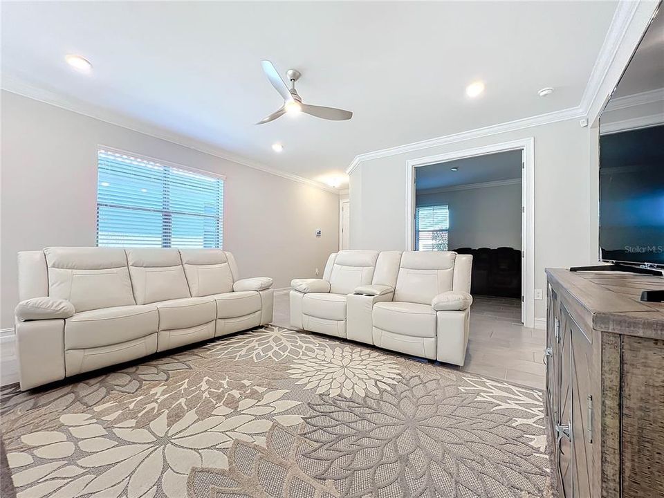 En Venta: $425,000 (2 camas, 2 baños, 1544 Pies cuadrados)