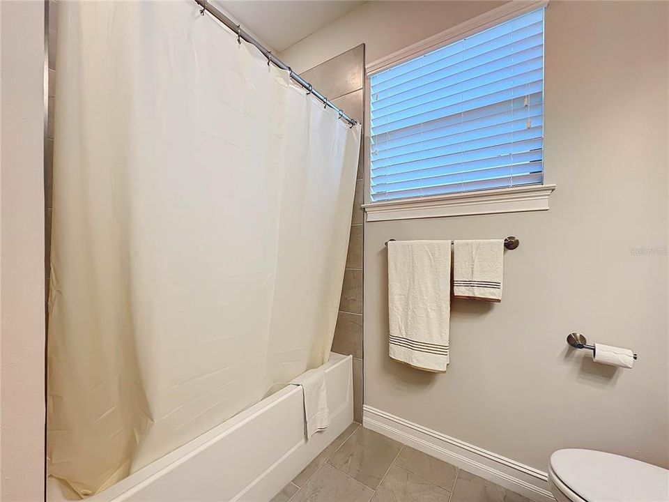 En Venta: $425,000 (2 camas, 2 baños, 1544 Pies cuadrados)