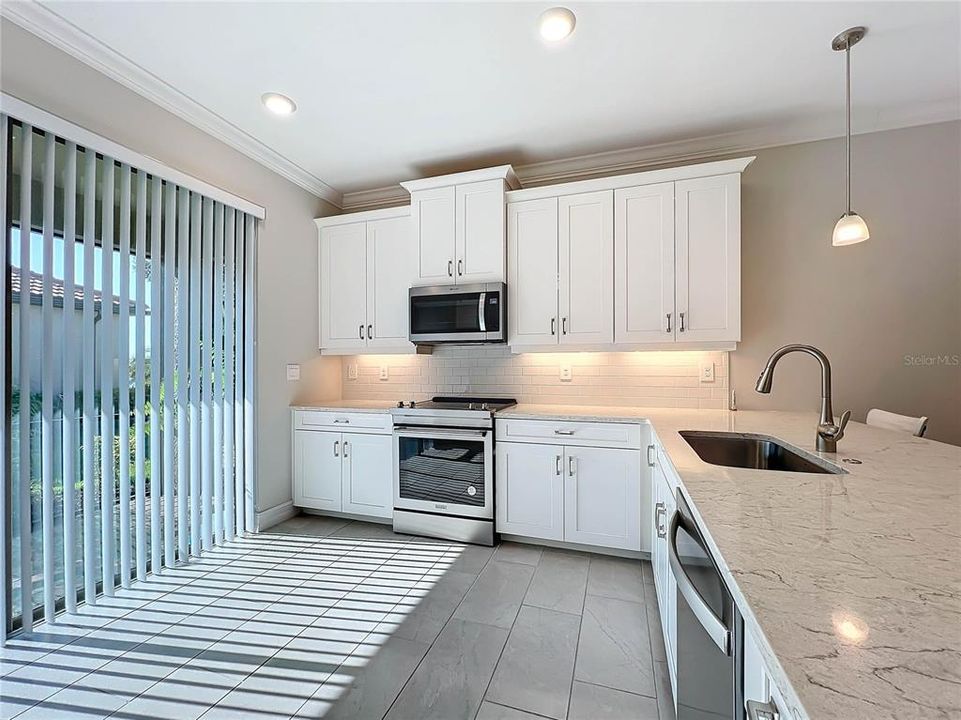 En Venta: $425,000 (2 camas, 2 baños, 1544 Pies cuadrados)