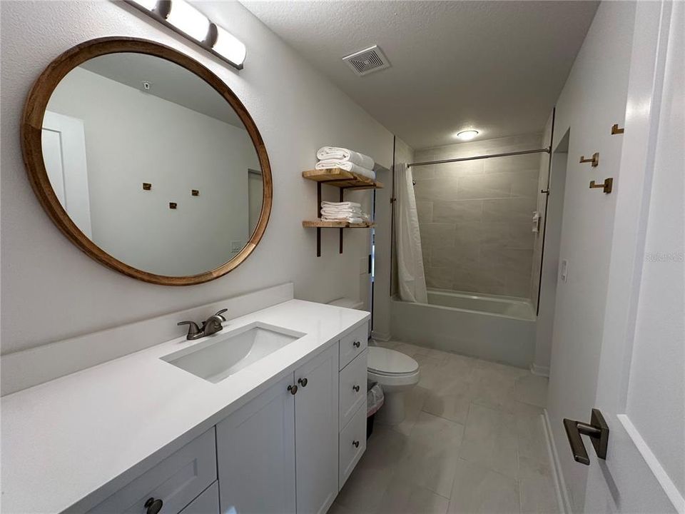 For Rent: $4,950 (3 beds, 2 baths, 1274 Square Feet)