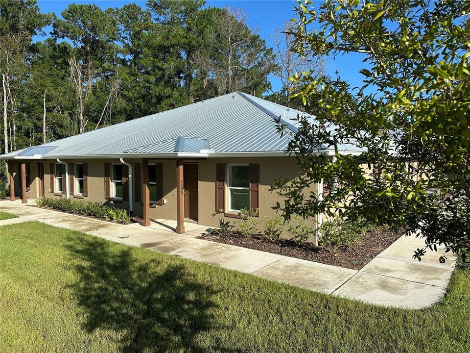 For Rent: $4,950 (3 beds, 2 baths, 1274 Square Feet)