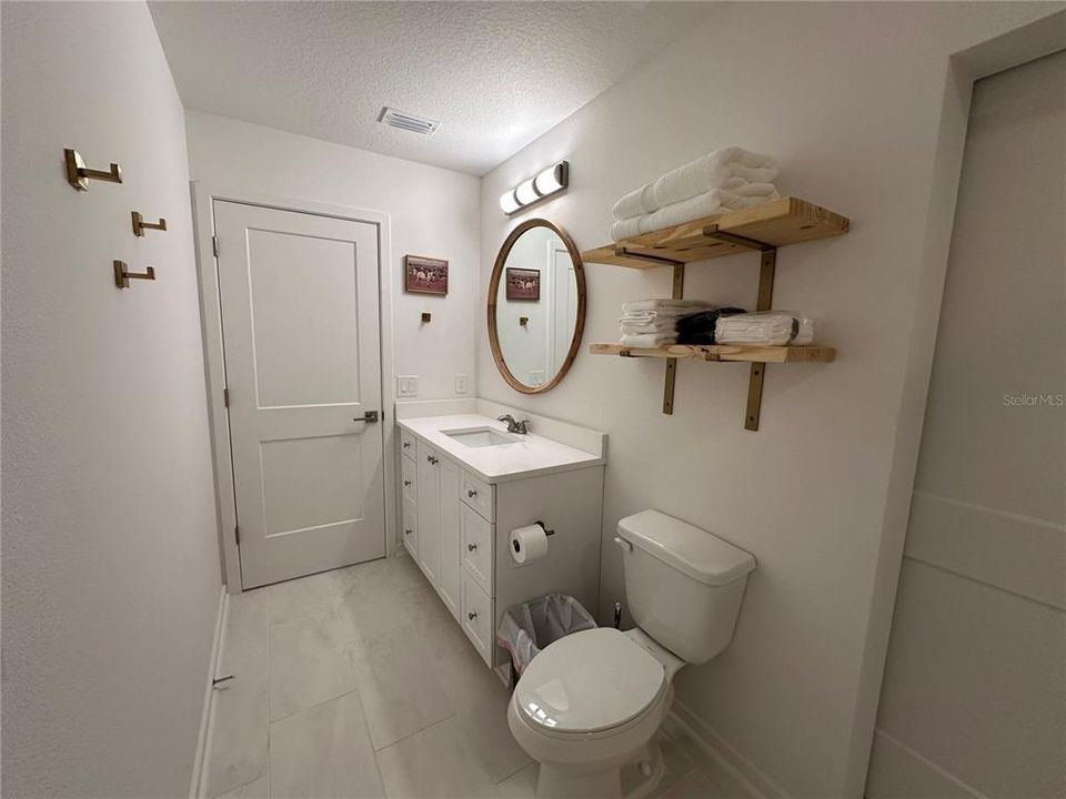 For Rent: $4,950 (3 beds, 2 baths, 1274 Square Feet)