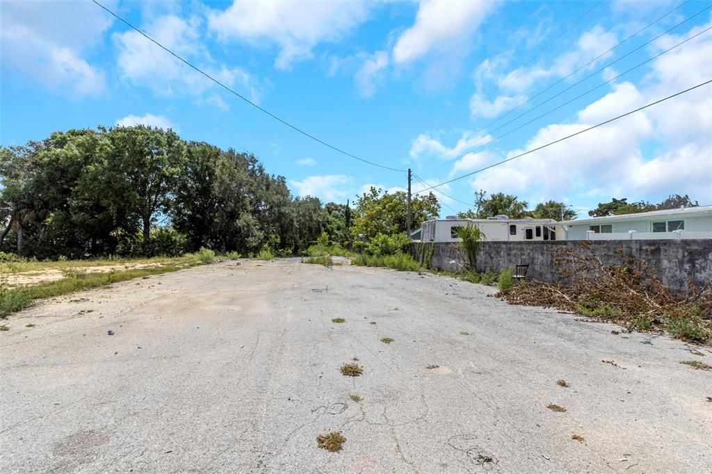 For Sale: $2,450,000 (1.50 acres)