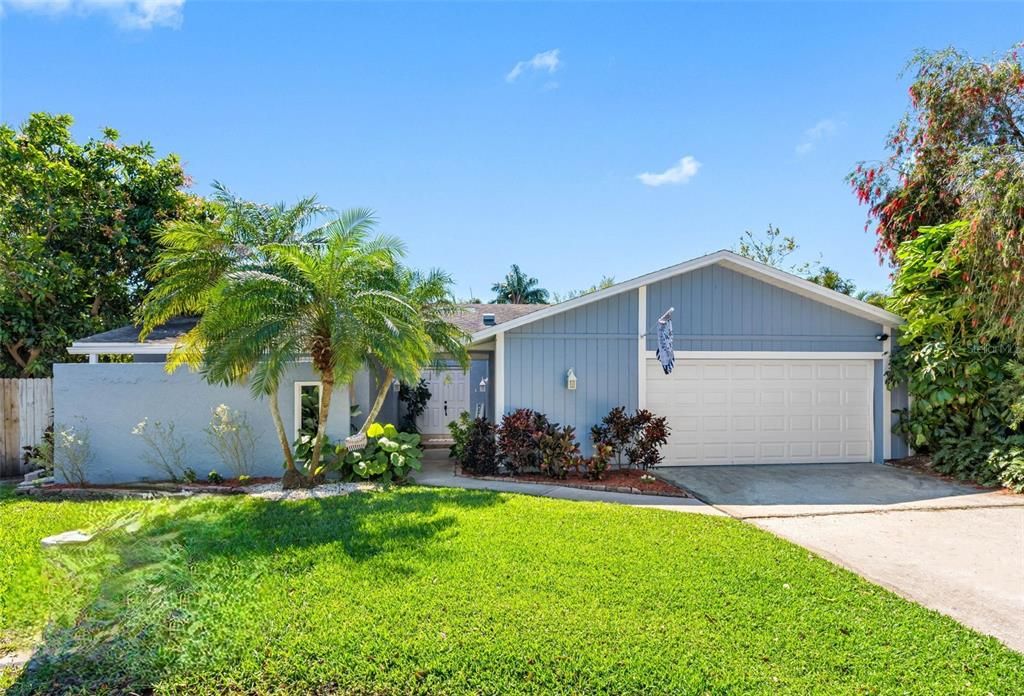 Vendido Recientemente: $724,900 (3 camas, 2 baños, 2059 Pies cuadrados)