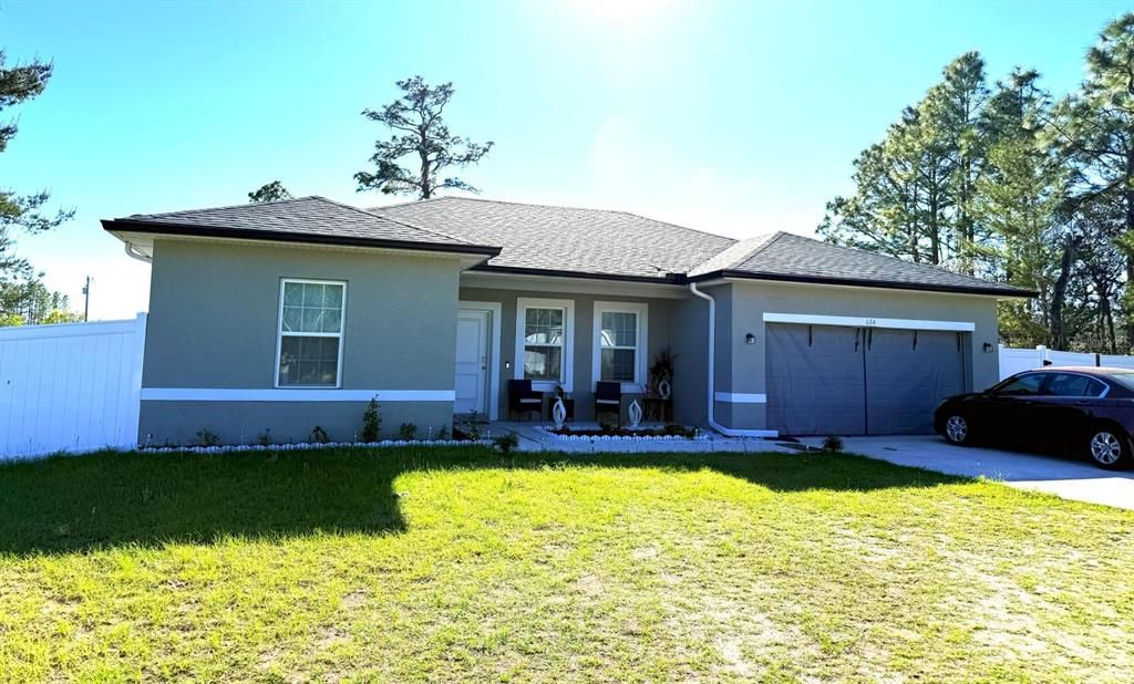 Recently Rented: $2,000 (4 beds, 2 baths, 1578 Square Feet)