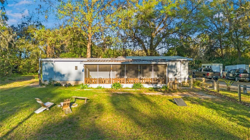 Recently Sold: $110,000 (3 beds, 3 baths, 1252 Square Feet)