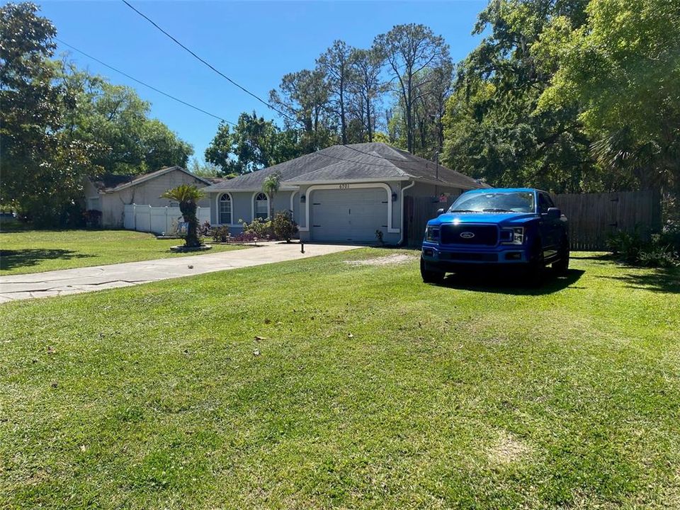 Active With Contract: $399,900 (3 beds, 2 baths, 1222 Square Feet)
