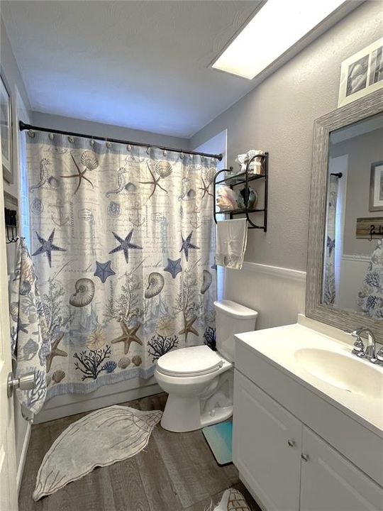 Active With Contract: $399,900 (3 beds, 2 baths, 1222 Square Feet)