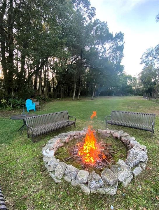 Active With Contract: $399,900 (3 beds, 2 baths, 1222 Square Feet)