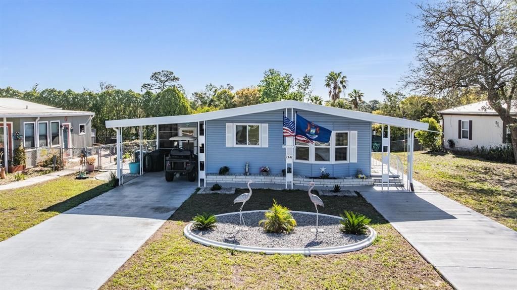 Recently Sold: $195,000 (2 beds, 2 baths, 1104 Square Feet)