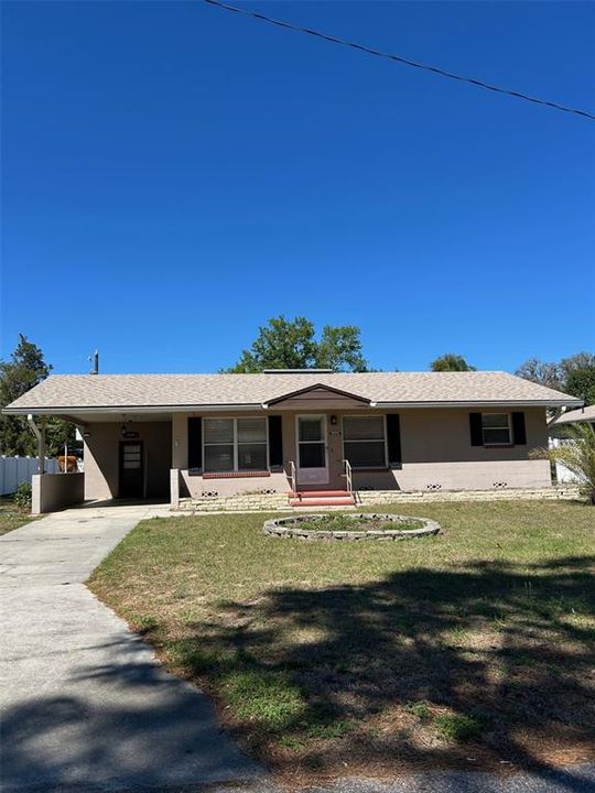 1607 Alan Dr. Eustis