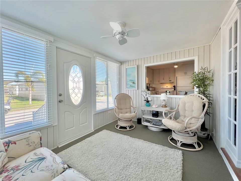 待售: $169,900 (2 贝兹, 2 浴室, 984 平方英尺)