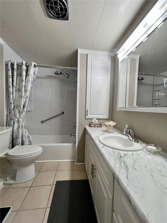 待售: $169,900 (2 贝兹, 2 浴室, 984 平方英尺)