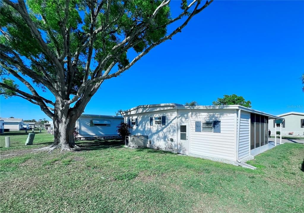 待售: $169,900 (2 贝兹, 2 浴室, 984 平方英尺)