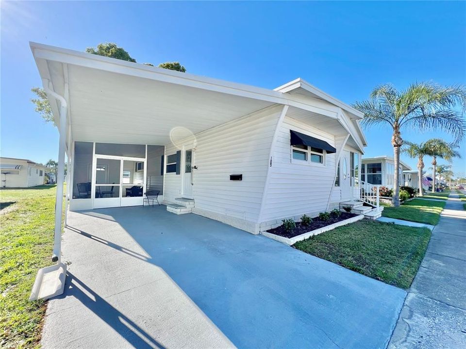 待售: $169,900 (2 贝兹, 2 浴室, 984 平方英尺)