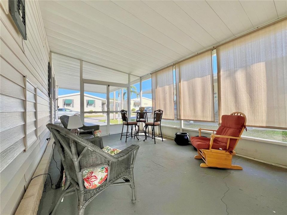 待售: $169,900 (2 贝兹, 2 浴室, 984 平方英尺)