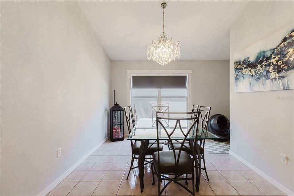 For Sale: $389,900 (4 beds, 3 baths, 1850 Square Feet)