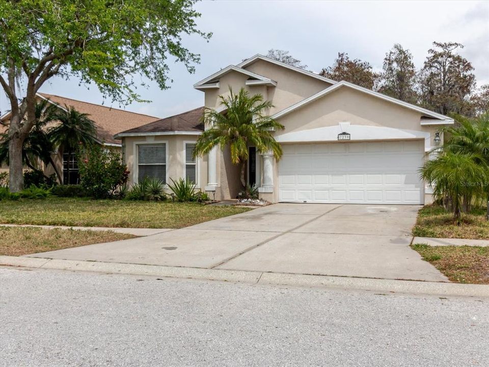 For Sale: $389,900 (4 beds, 3 baths, 1850 Square Feet)