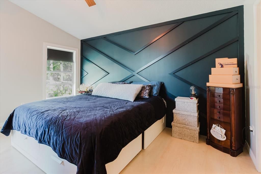 For Sale: $389,900 (4 beds, 3 baths, 1850 Square Feet)