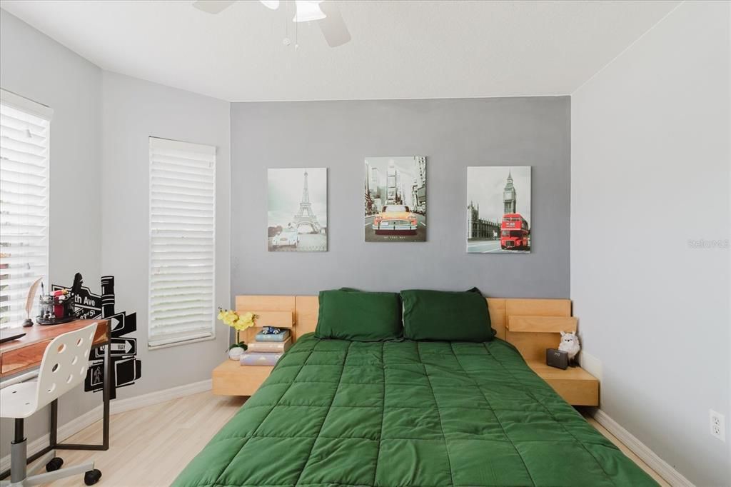 For Sale: $389,900 (4 beds, 3 baths, 1850 Square Feet)