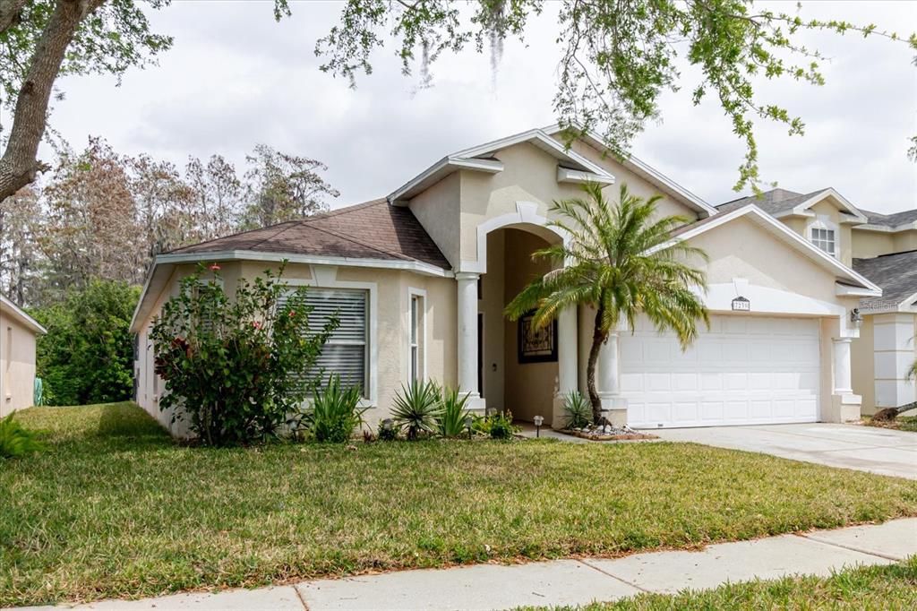 For Sale: $389,900 (4 beds, 3 baths, 1850 Square Feet)