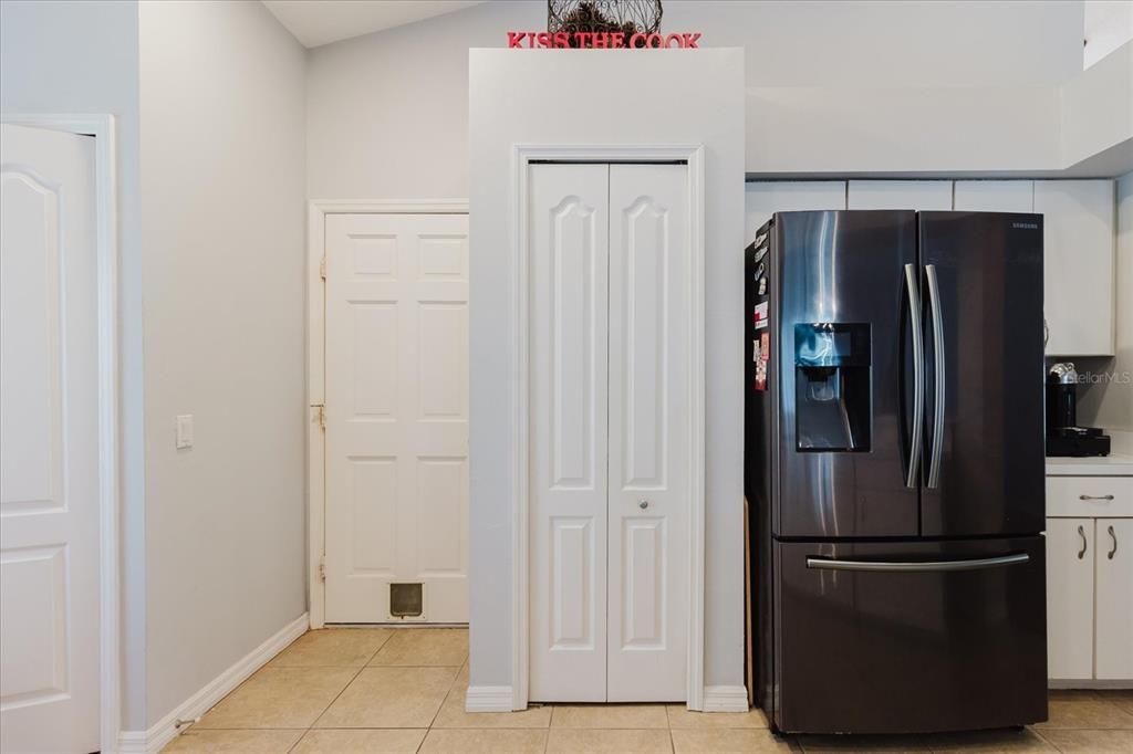 For Sale: $389,900 (4 beds, 3 baths, 1850 Square Feet)