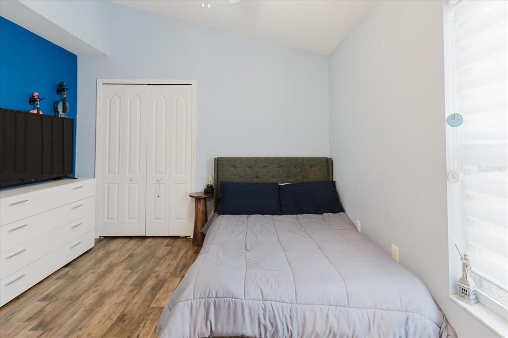 For Sale: $389,900 (4 beds, 3 baths, 1850 Square Feet)