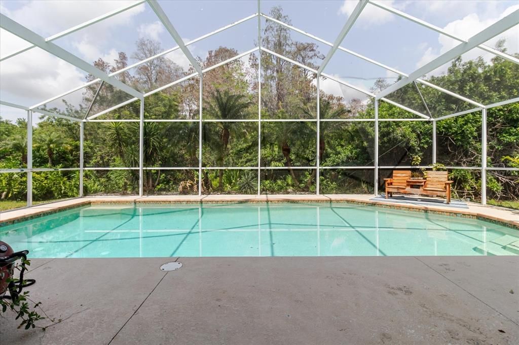 For Sale: $389,900 (4 beds, 3 baths, 1850 Square Feet)