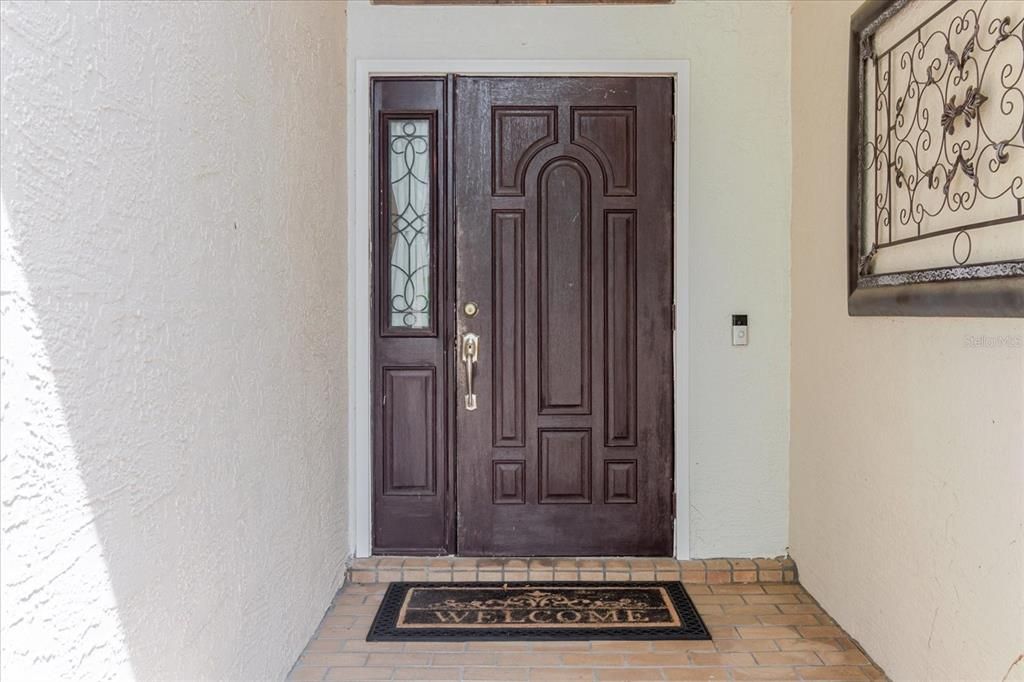 For Sale: $389,900 (4 beds, 3 baths, 1850 Square Feet)