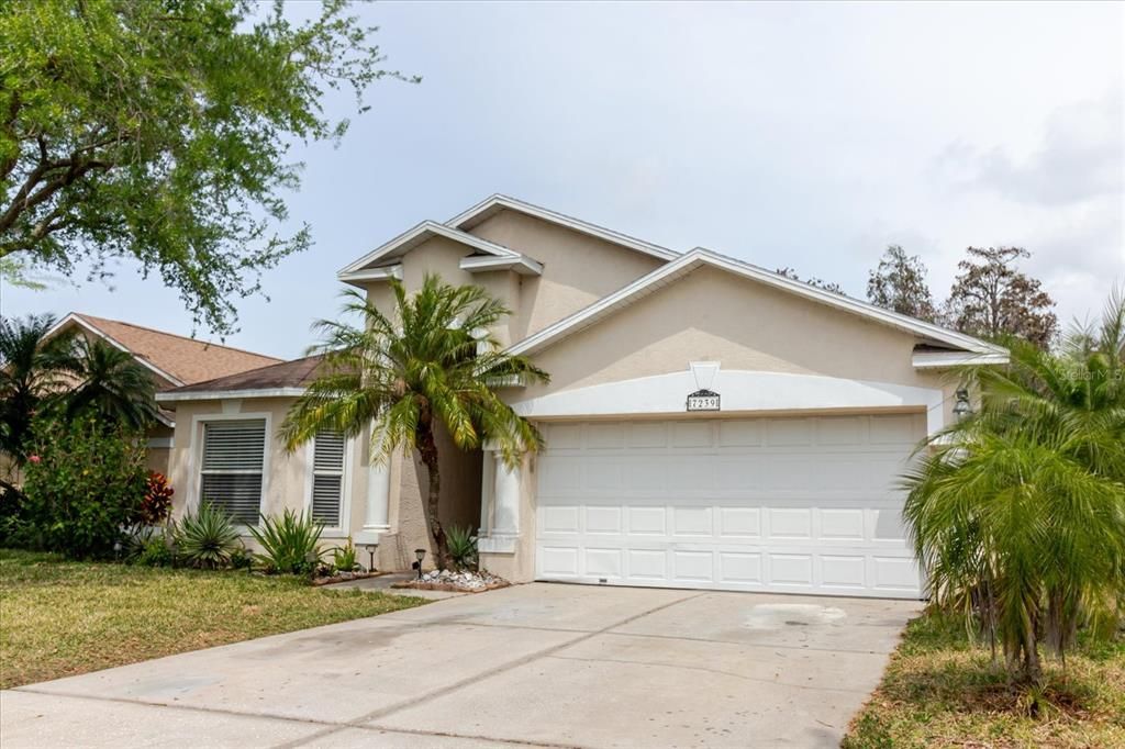 For Sale: $389,900 (4 beds, 3 baths, 1850 Square Feet)