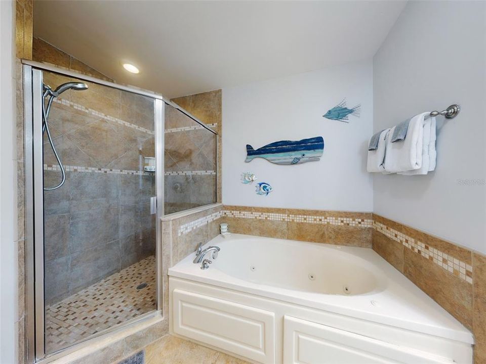 待售: $482,000 (3 贝兹, 2 浴室, 1526 平方英尺)