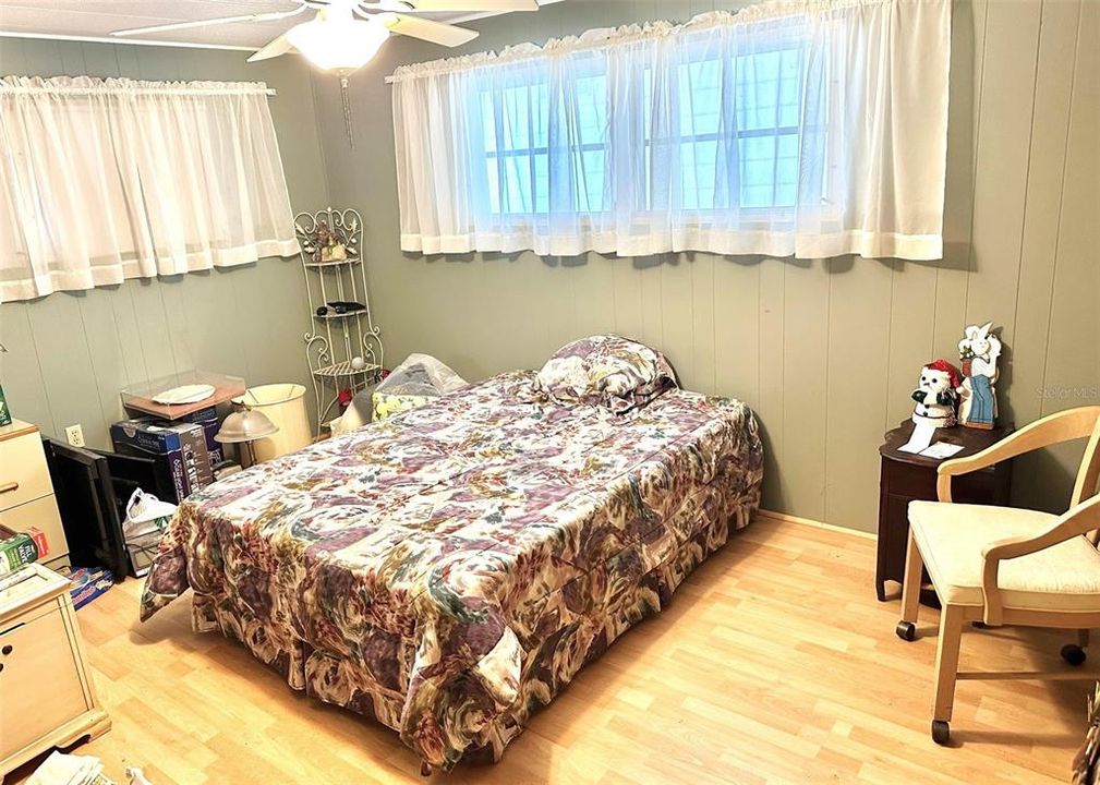 待售: $106,900 (2 贝兹, 2 浴室, 1036 平方英尺)