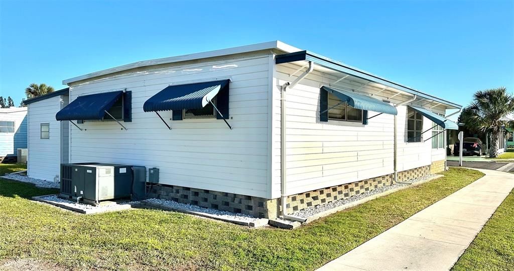 待售: $106,900 (2 贝兹, 2 浴室, 1036 平方英尺)