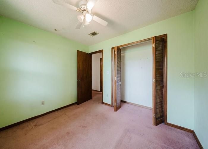 Active With Contract: $275,500 (3 beds, 2 baths, 1959 Square Feet)