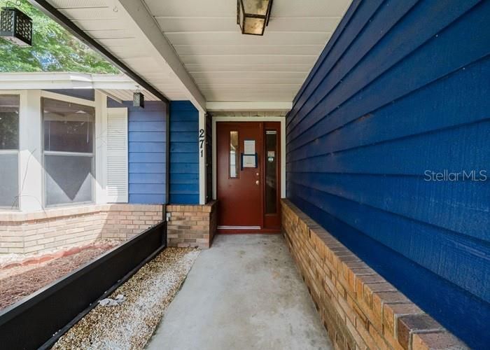 Active With Contract: $275,500 (3 beds, 2 baths, 1959 Square Feet)