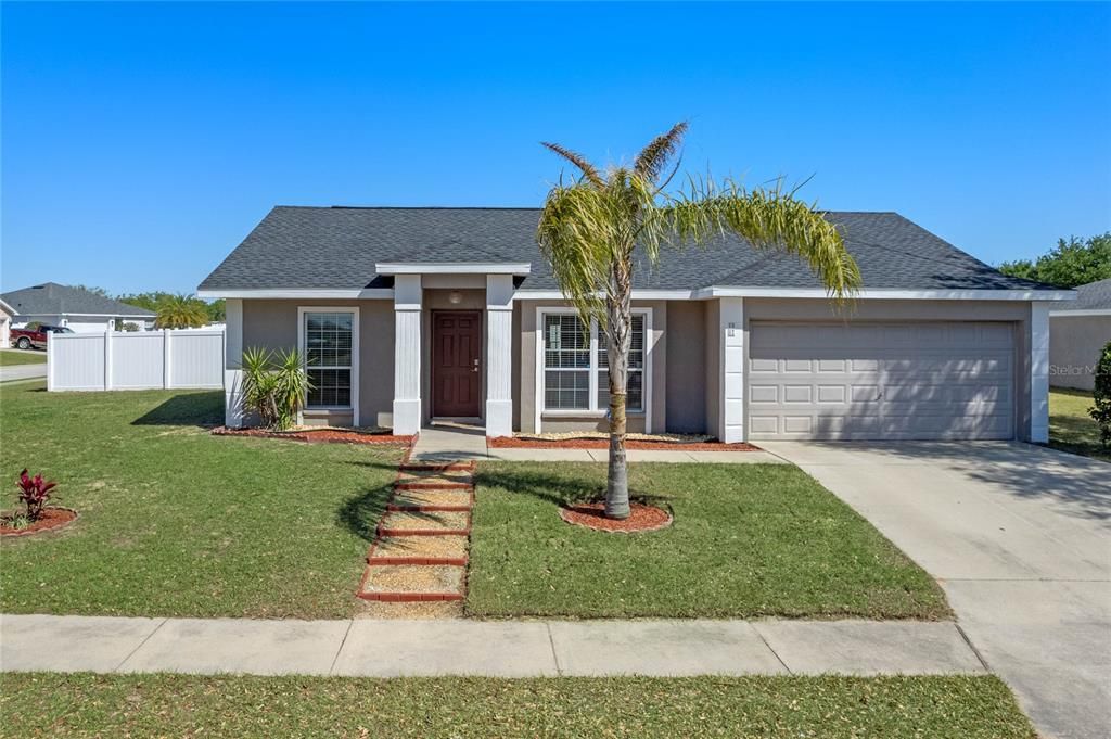 Недавно продано: $295,000 (3 спален, 2 ванн, 1271 Квадратных фут)