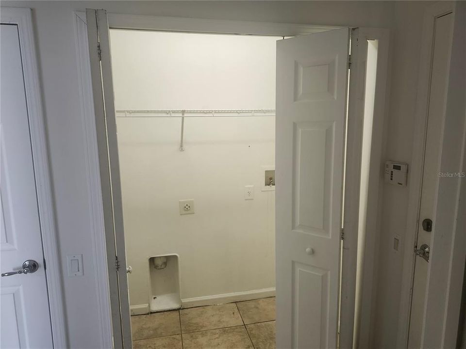 En Venta: $267,000 (3 camas, 2 baños, 1260 Pies cuadrados)