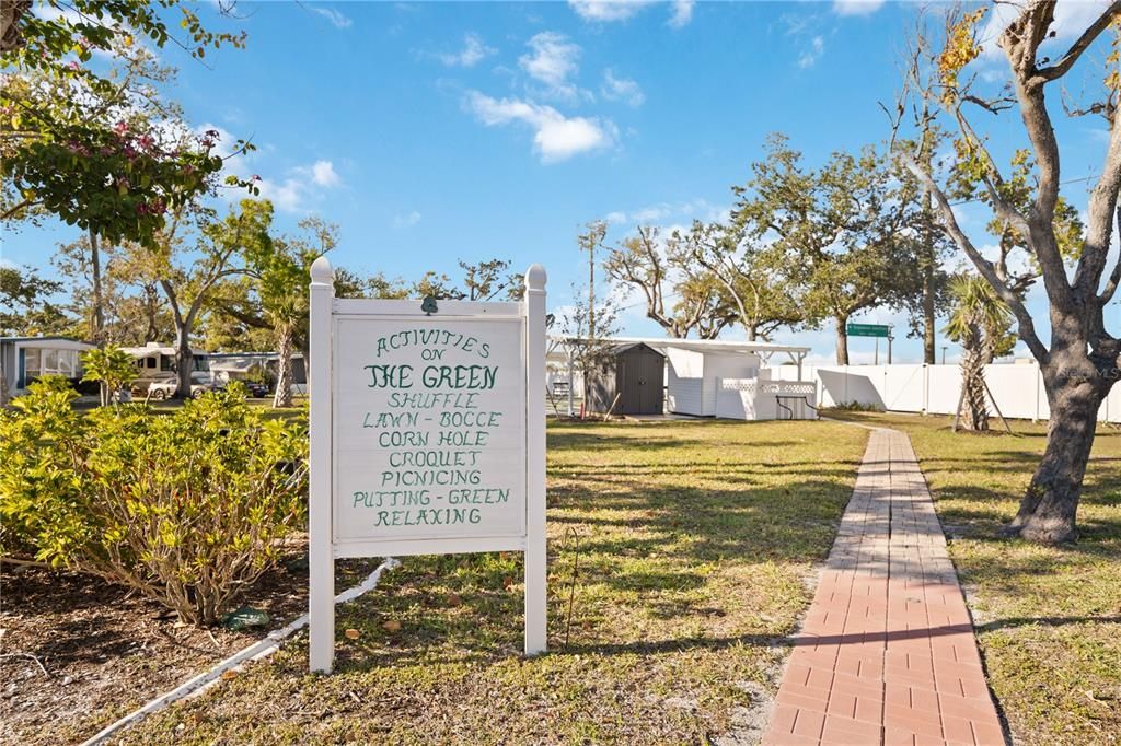 For Sale: $109,000 (1 beds, 1 baths, 576 Square Feet)