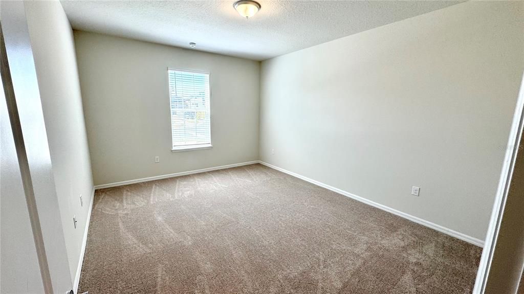 Activo con contrato: $934,900 (10 camas, 8 baños, 4376 Pies cuadrados)