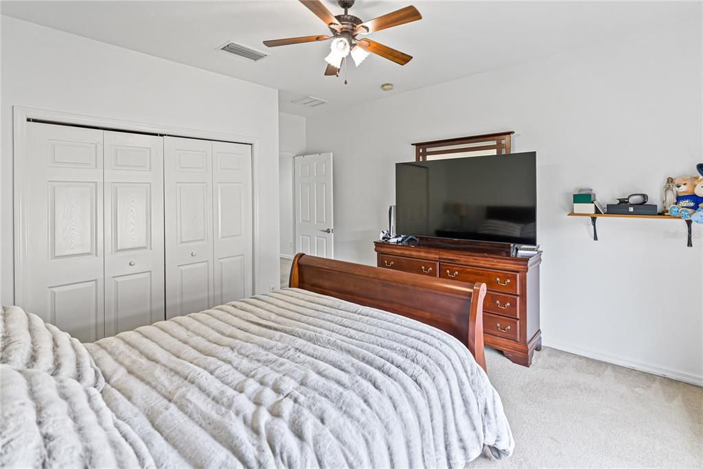 В аренду: $4,500 (5 спален, 2 ванн, 3057 Квадратных фут)