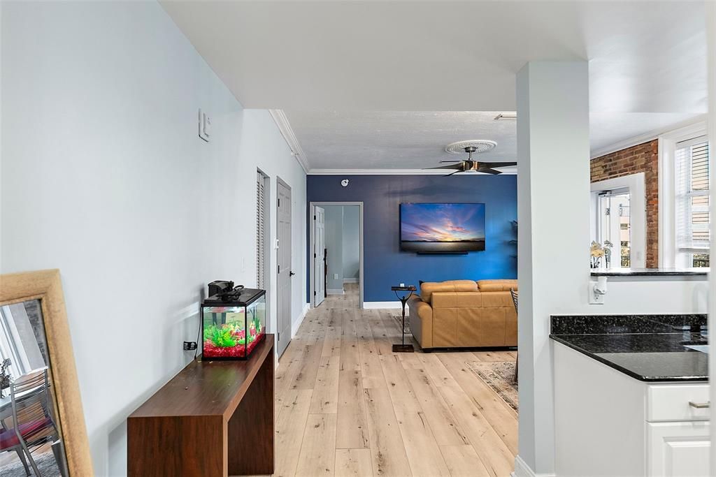 For Sale: $599,000 (2 beds, 2 baths, 1065 Square Feet)