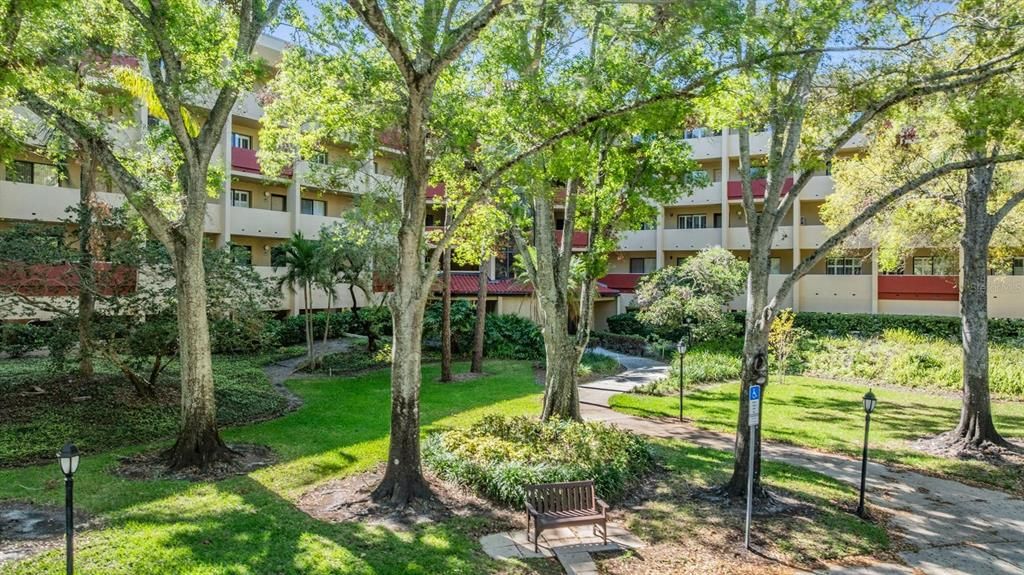 最近售出: $219,900 (2 贝兹, 2 浴室, 1250 平方英尺)