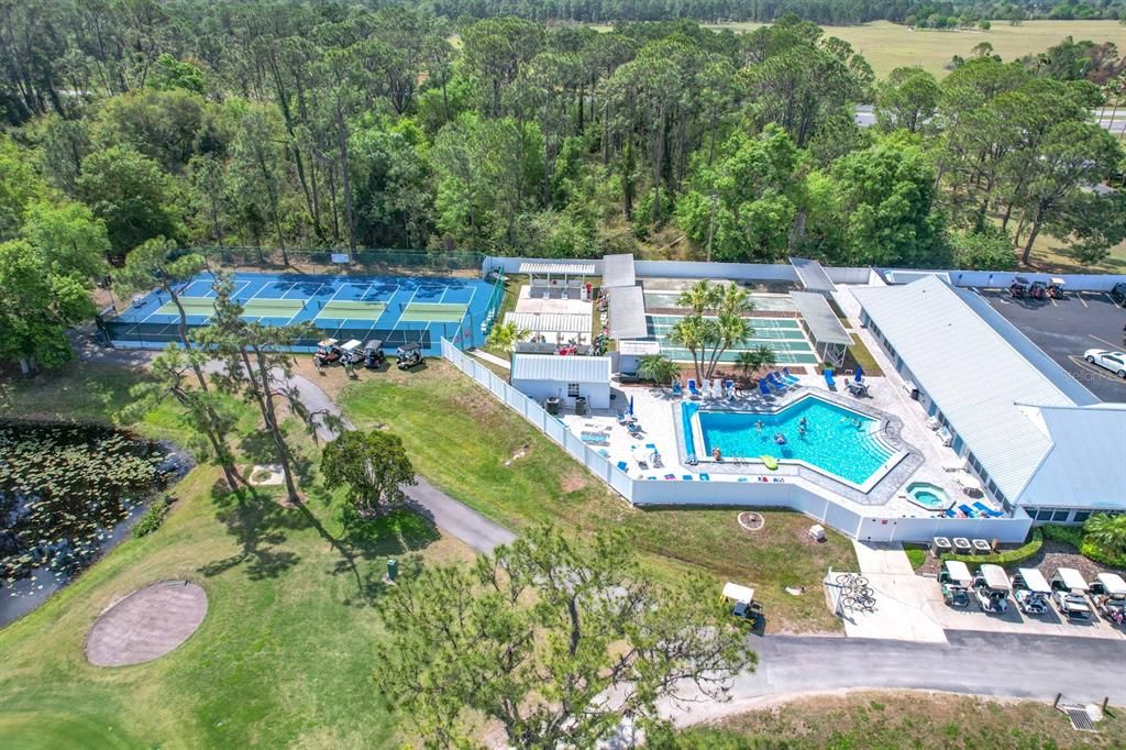 На продажу: $117,000 (1 спален, 1 ванн, 700 Квадратных фут)