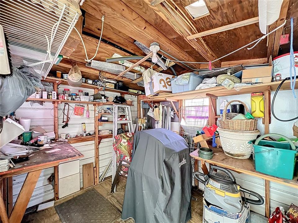 На продажу: $117,000 (1 спален, 1 ванн, 700 Квадратных фут)